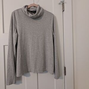 Ladies EUC Banana Repiblic Cowl Neck Sweater Size L